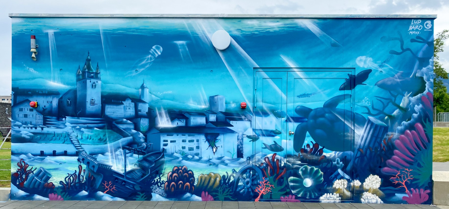 Graffiti dubai mural art street art UAE abu dhabi